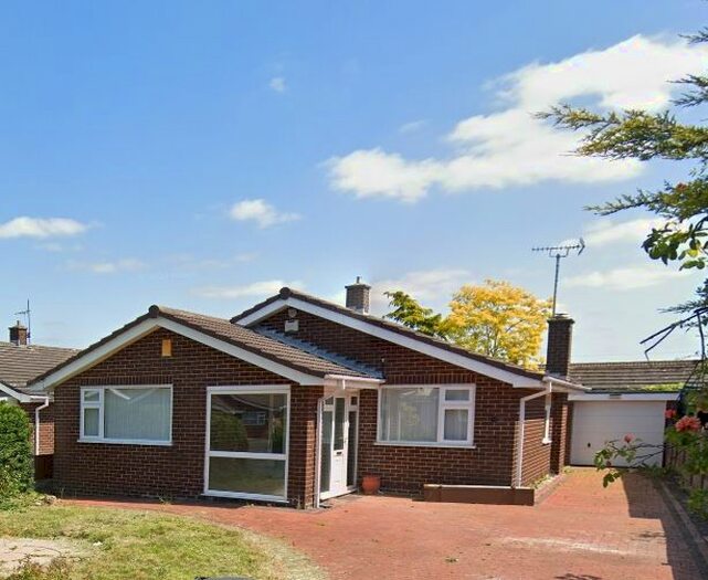 3 Bedroom Bungalow For Sale In Kirkett Avenue, Higher Kinnerton, Chester, Flintshire, CH4