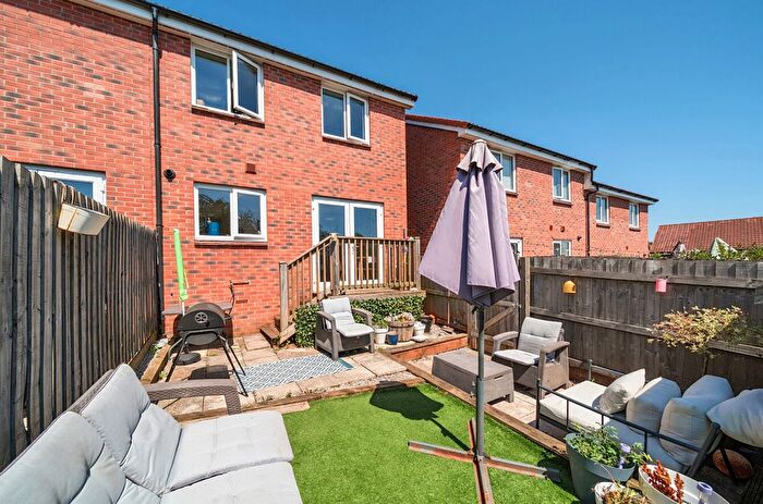3 Bedroom End Terrace House For Sale In Pencarrow Road, Paignton, Devon, TQ3