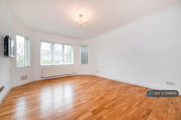 1 Bedroom Flat To Rent In Mulberry Lodge, Enfield, EN2