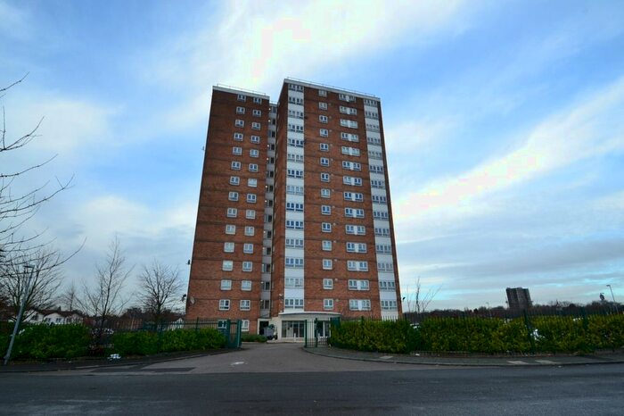 2 Bedroom Flat To Rent In City View Apartments, Highcere Avenue, Salford, M7