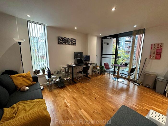 2 Bedroom Apartment To Rent In Hill Quays, Manchester, M15