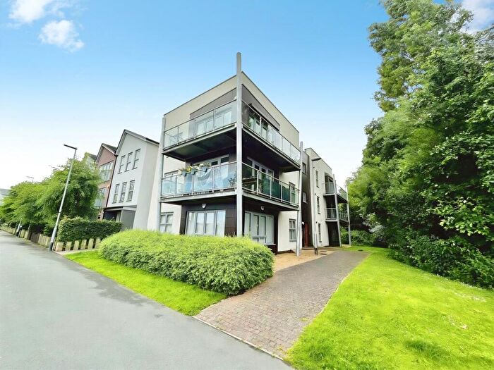 2 Bedroom Apartment For Sale In Bede Courtyard, Winter's Pass, Gateshead, NE8