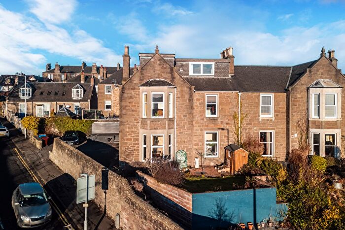 3 Bedroom Maisonette For Sale In A, Mains Loan, Dundee, DD4