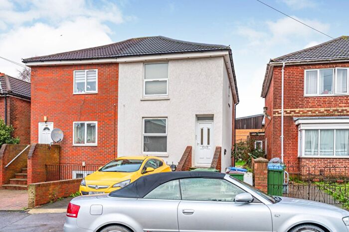 2 Bedroom Flat To Rent In Park Road, Southampton, SO15
