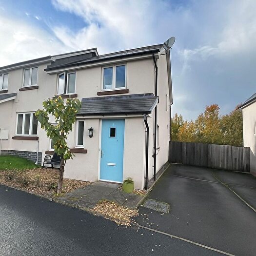 3 Bedroom Semi Detached House For Sale In St Davids Park, Llanfaes, Brecon, LD3