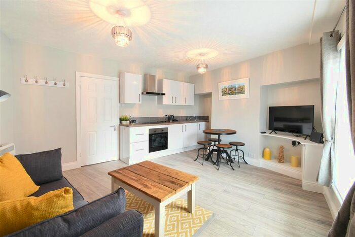 1 Bedroom Flat To Rent In Holgate Road, York, YO24