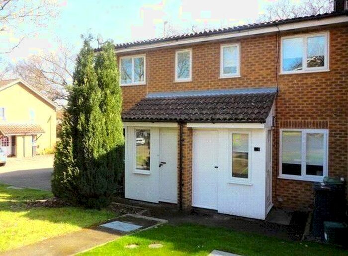 1 Bedroom Terraced House To Rent In The Orchard, Lightwater, Surrey, GU18