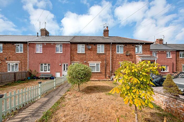 3 Bedroom Terraced House For Sale In York Road, Stamford, PE9