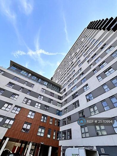 1 Bedroom Flat To Rent In Skyline Plaza, Basingstoke, RG21