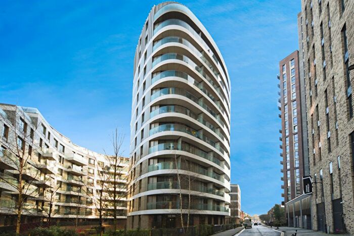 2 Bedroom Flat For Sale In North End Road, Wembley, HA9