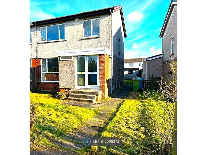 3 Bedroom Semi-detached House To Rent In Corran Avenue, Glasgow, G77