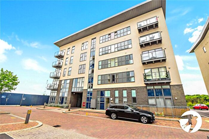 1 Bedroom Flat To Rent In Wainwright Avenue, Greenhithe, DA9