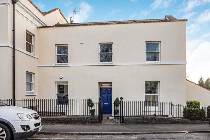 2 Bedroom Flat For Sale In Tryes Road, Cheltenham, GL50