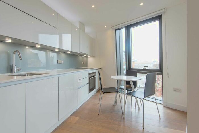 2 Bedroom Flat To Rent In Parliament House, Black Prince Road, Lambeth, London, SE1