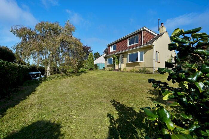 2 Bedroom Detached House For Sale In Houndhead, Broadhempston, Totnes, TQ9