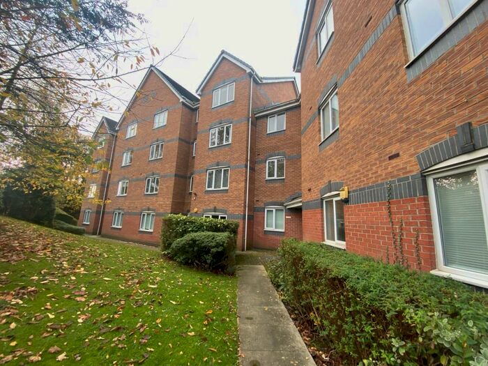2 Bedroom Apartment To Rent In Knightswood Court, L18