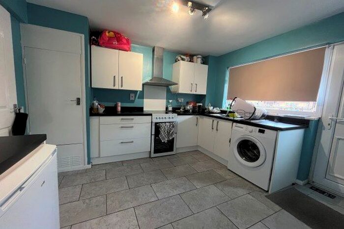 3 Bedroom Property To Rent In Rushton Gardens, Nottingham, NG3
