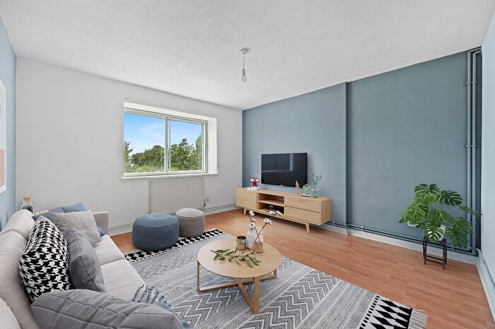 2 Bedroom Flat To Rent In South Park Hill Road, South Croydon, CR2