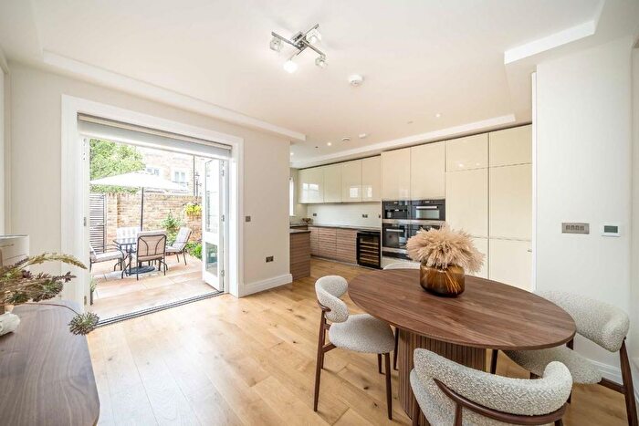 5 Bedroom End Of Terrace House To Rent In Sulivan Road, London, SW6