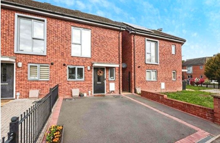 2 Bedroom Property To Rent In Platt Brook Way, Birmingham, B26
