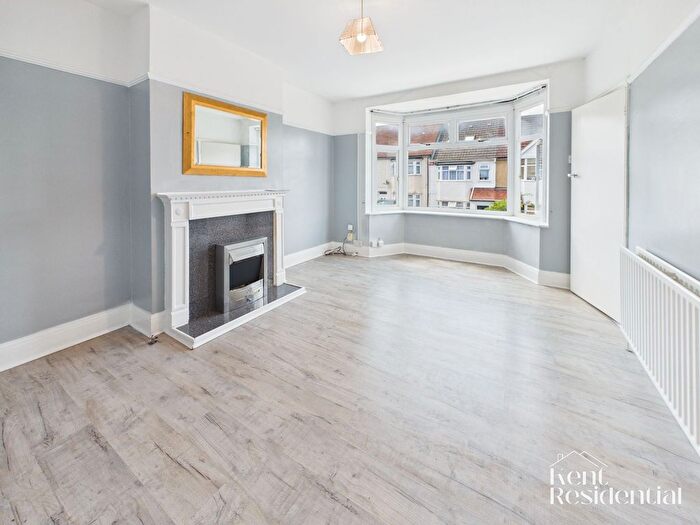 3 Bedroom Terraced House To Rent In St. Leonards Avenue, Chatham, ME4