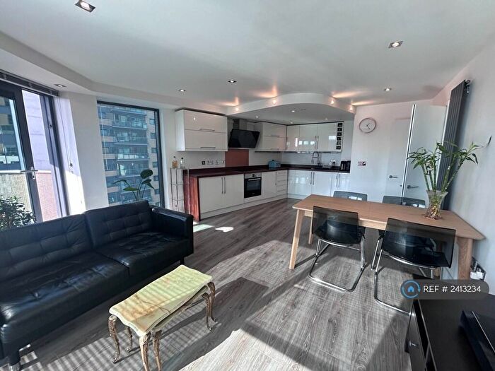 2 Bedroom Flat To Rent In Millharbour, London, E14