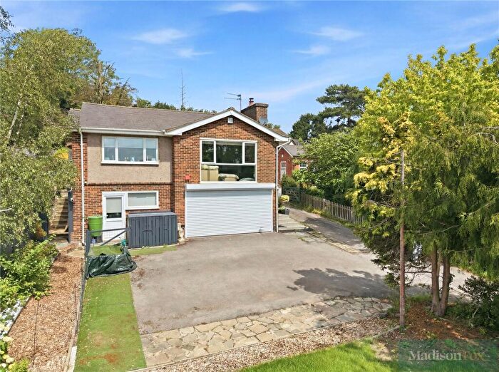 4 Bedroom Detached House For Sale In High Road, Loughton, Essex, IG10