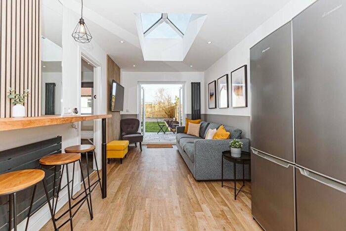 Semi Detached House To Rent In Eighth Avenue, Bristol, Bristol, BS7