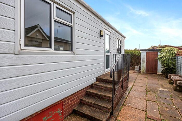 1 Bedroom Park Home For Sale In Broadway Park, Lancing, West Sussex, BN15