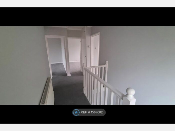 2 Bedroom Maisonette To Rent In Hilldale Road, Sutton, SM1