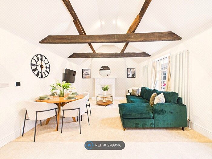 1 Bedroom Flat To Rent In Artisan Court, Cheltenham, GL50