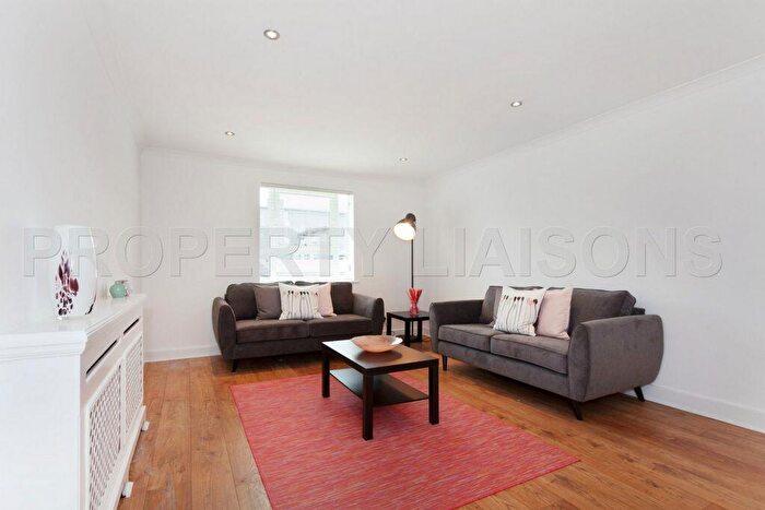 3 Bedroom Apartment To Rent In Hellings Street, Hellings Street, Wapping, E1W