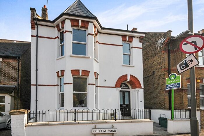 2 Bedroom Flat To Rent In College Road, Bromley, BR1