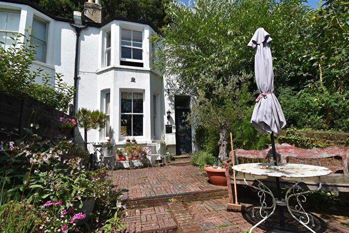 2 Bedroom Semi-Detached House To Rent In Gloucester Cottages, Hastings, TN34