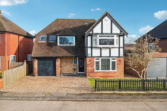 4 Bedroom Detached House For Sale In Chartridge Lane, Chesham, Buckinghamshire, HP5