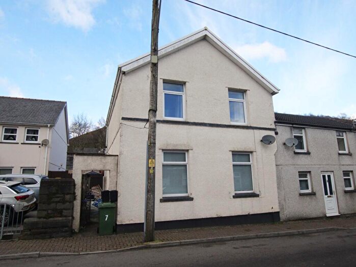 3 Bedroom Terraced House For Sale In Fforchaman Road, Cwmaman, Aberdare, CF44