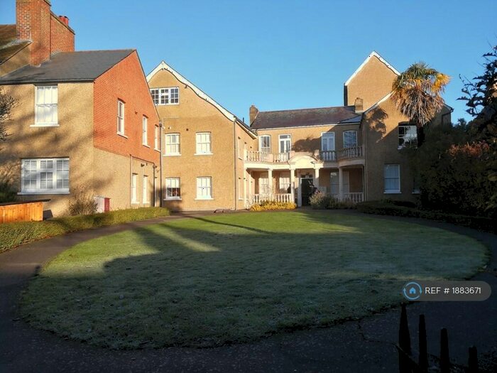 Studio To Rent In Wood Street, London, EN5