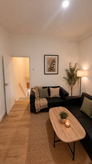 4 Bedroom Flat To Rent In Ling Road, London, E16