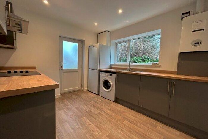 2 Bedroom Detached Bungalow To Rent In Sandringham Close, Wirral, CH47