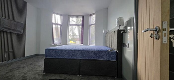 1 Bedroom Flat To Rent In Kennerley Road, SK2