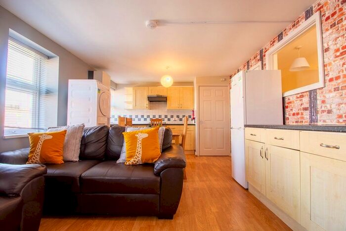 6 Bedroom Flat To Rent In Havelock Street, Loughborough LE11