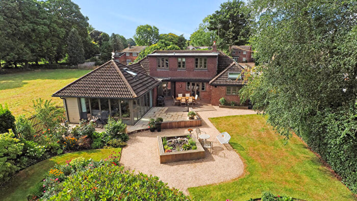 5 Bedroom Detached House For Sale In High Street, Medstead, GU34