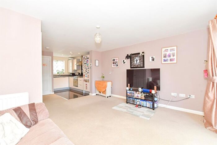 2 Bedroom Terraced House For Sale In Beckless Avenue, Clanfield, Waterlooville, Hampshire, PO8