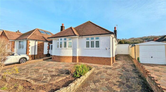 2 Bedroom Bungalow For Sale In Aldwick Crescent, Findon Valley, Worthing, West Sussex, BN14