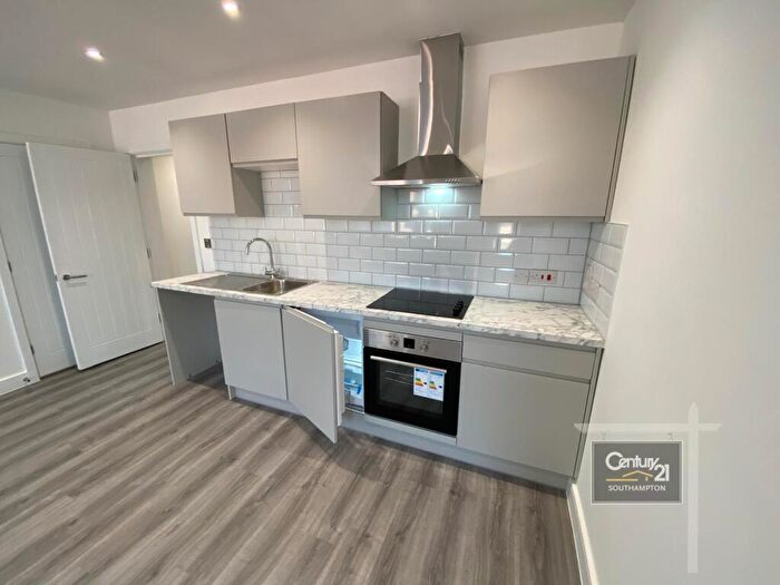 1 Bedroom Flat To Rent In |Ref: |, Bromley House, College Place, Southampton, SO15