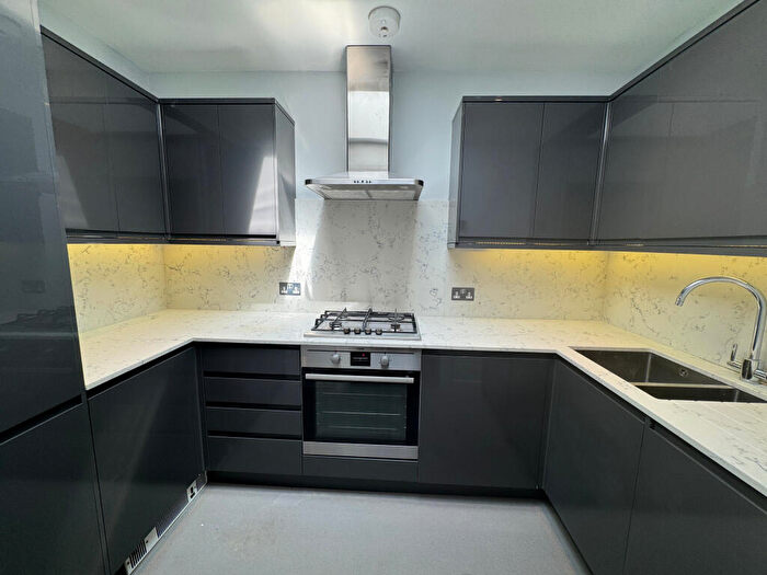 2 Bedroom Flat To Rent In South Street Studios, Bromley, BR1