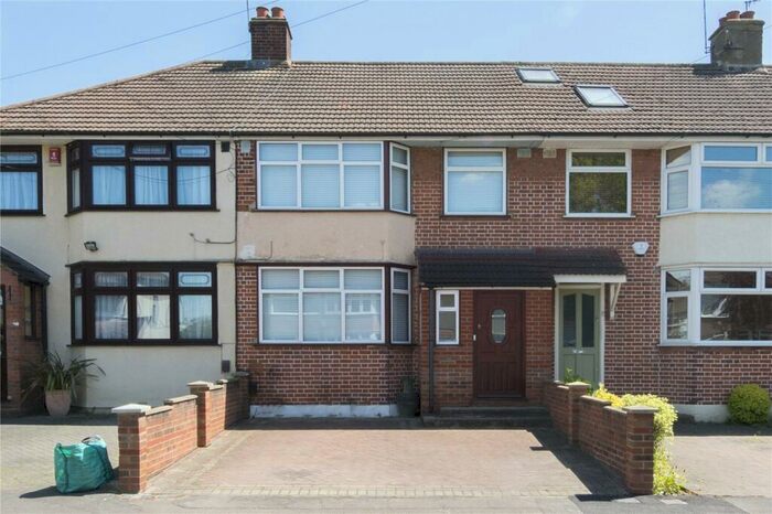 3 Bedroom Terraced House To Rent In Highfield Road, Woodford Green, London, IG8