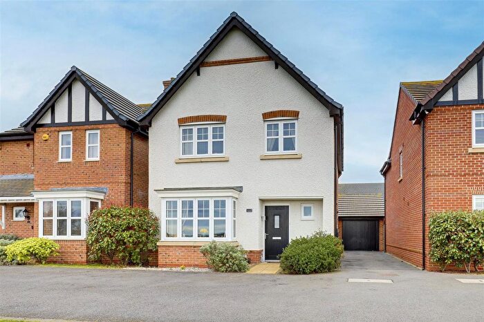 4 Bedroom Detached House For Sale In Hartland Drive, Mapperley, NG3