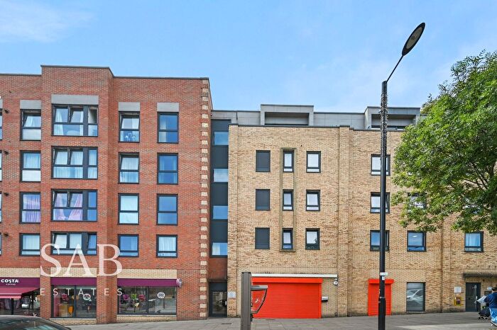 2 Bedroom Flat For Sale In The Broadway, Greenford, UB6
