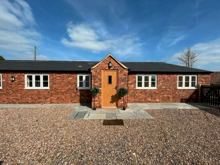 2 Bedroom Detached Bungalow To Rent In Catesby, Daventry, NN11